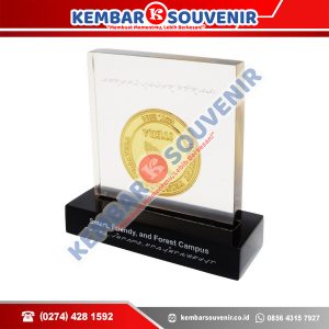 Plakat Stainless Steel Bumi Resources Minerals Tbk
