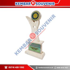 Model Piala Akrilik Kabupaten Blora