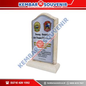 Model Piala Akrilik DPRD Kabupaten Bantul