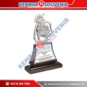 Contoh Trophy Akrilik Pemerintah Kabupaten Klungkung