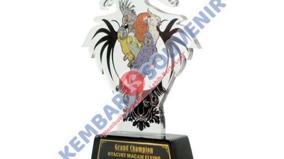 Piala Akrilik Surabaya Elegan Harga Murah