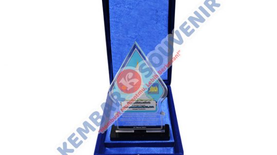 Trophy Akrilik Pemerintah Kabupaten Kotawaringin Barat